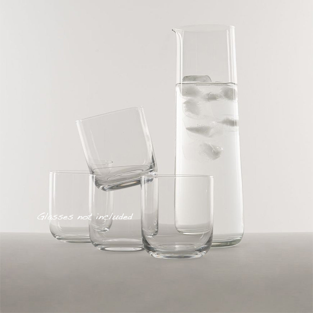 Glass carafe
